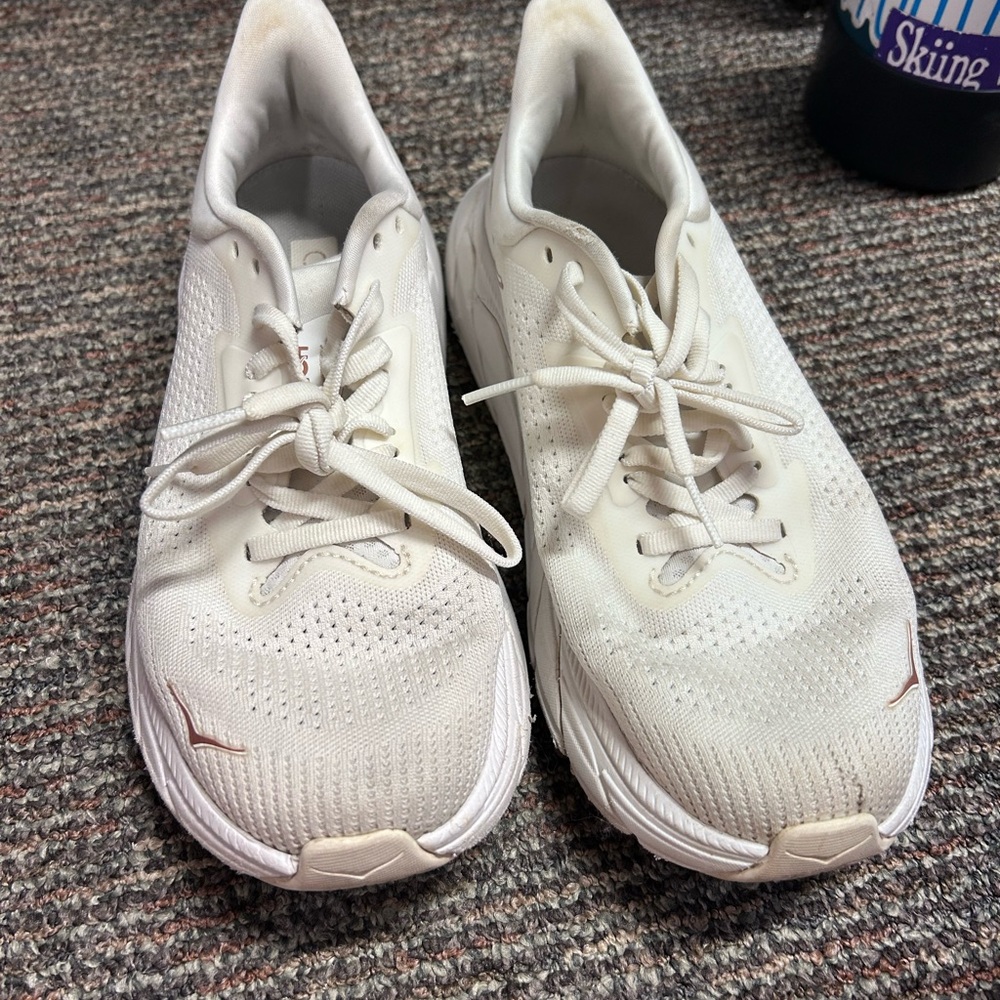Hoka sneaker